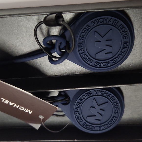 Air Tag Holder - Picture 3 of 3